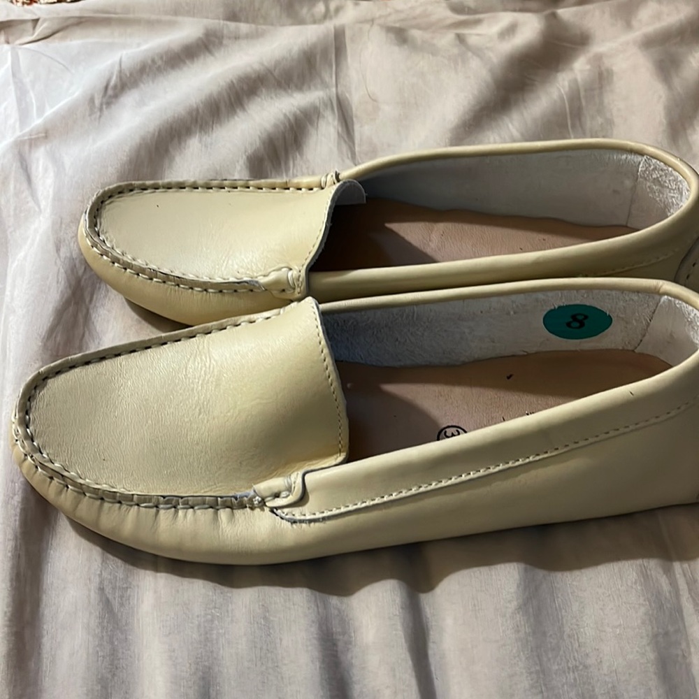 Enzo Tesati loafers in cream